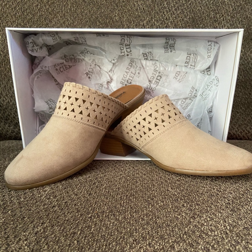 Size 8 Sonoma Slip Ons